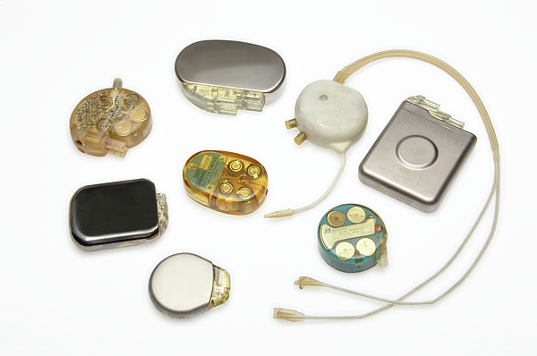 Pacemaker Comparison #1 Greeting Card by Medical Photo Nhs Lothian ...