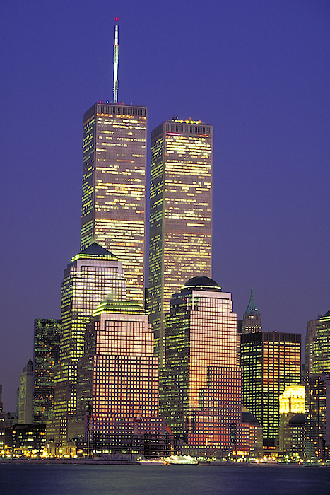 エルテ 『ニューヨーク、ニューヨーク』ファイン チャイナ 1990年 署名入 World Trade Center At Night, Nyc Greeting Card by Jeffrey Lepore
