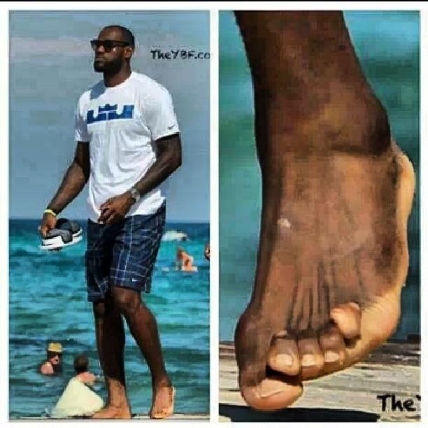 le bron james feet