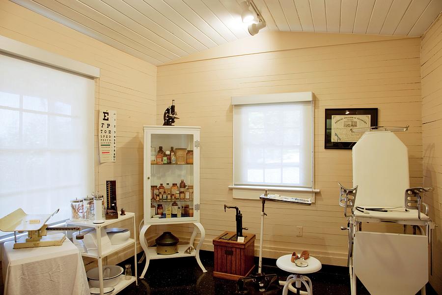 1930s Doctor's Office by 