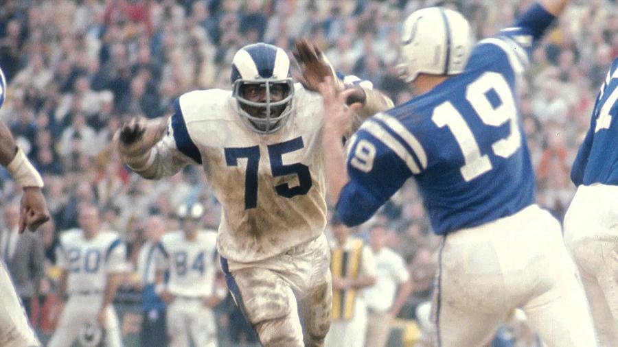 Classic Football Action Photograph - Deacon Jones by Gianfranco Weiss