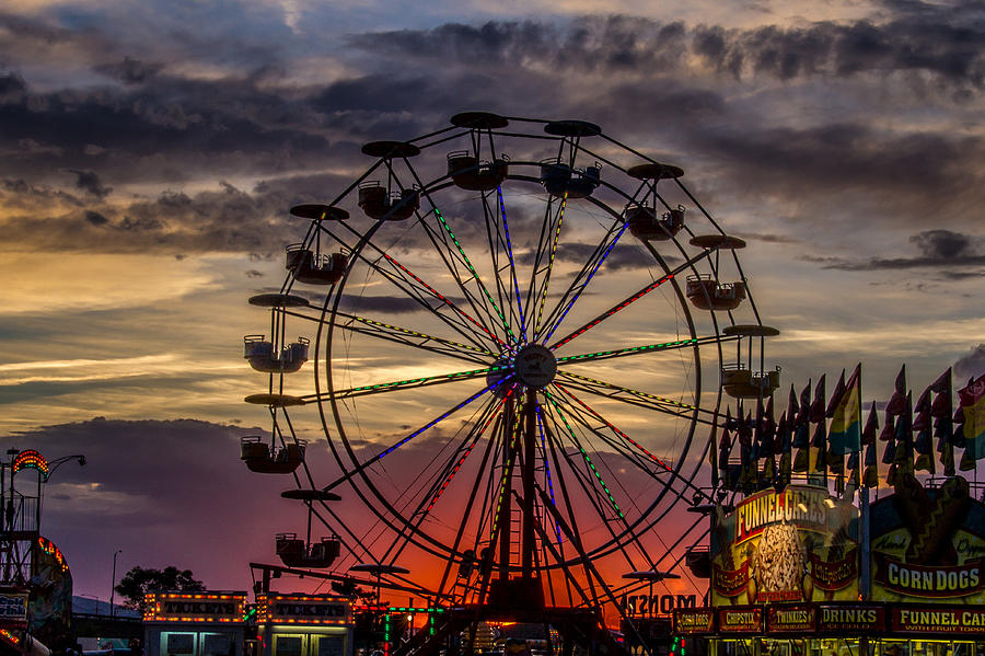 Ferris Wheel Sunset Photograph by Jeff Stoddart