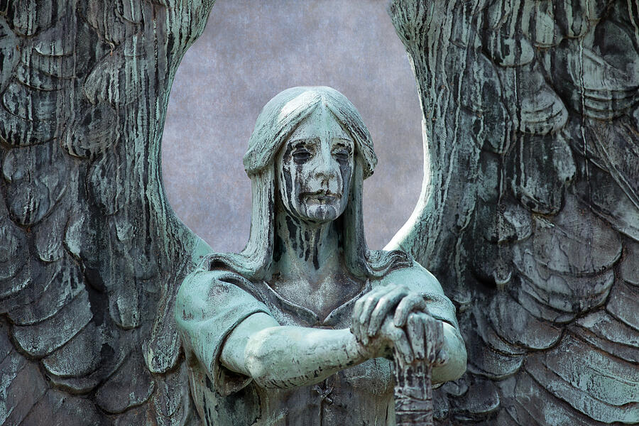Haserot Weeping Angel by Dale Kincaid