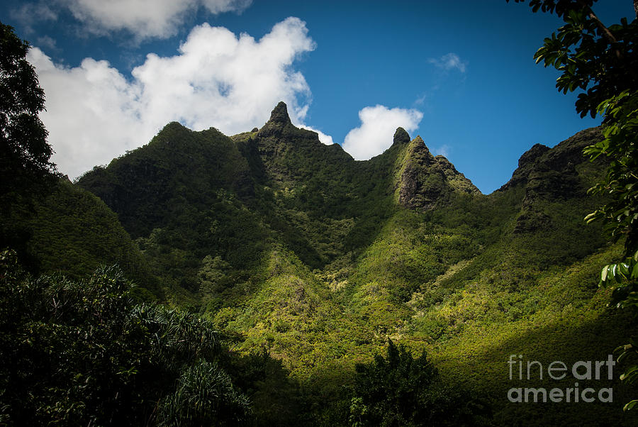 Makana Mountain Photograph by Blake Webster