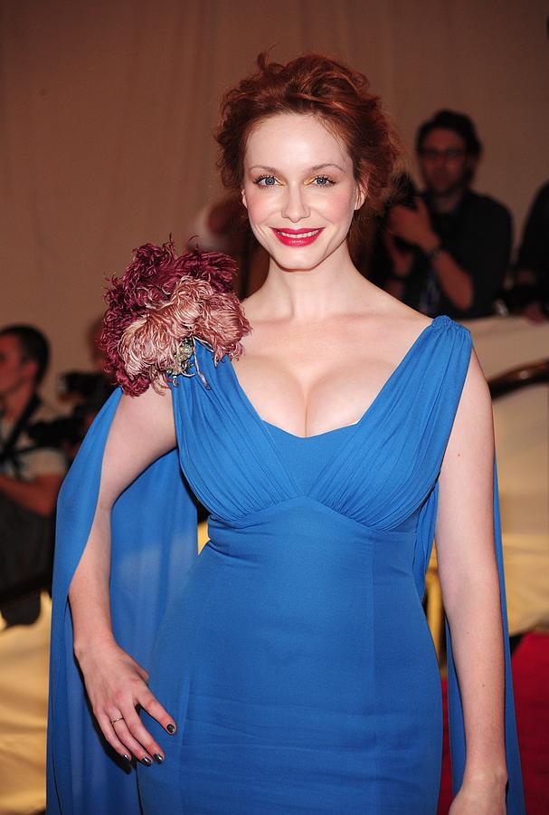 christina hendricks blue dress Christina Hendricks Baffled by All the Attention Paid to Her Curves, and  Other Culture Highlights From This Week's New York