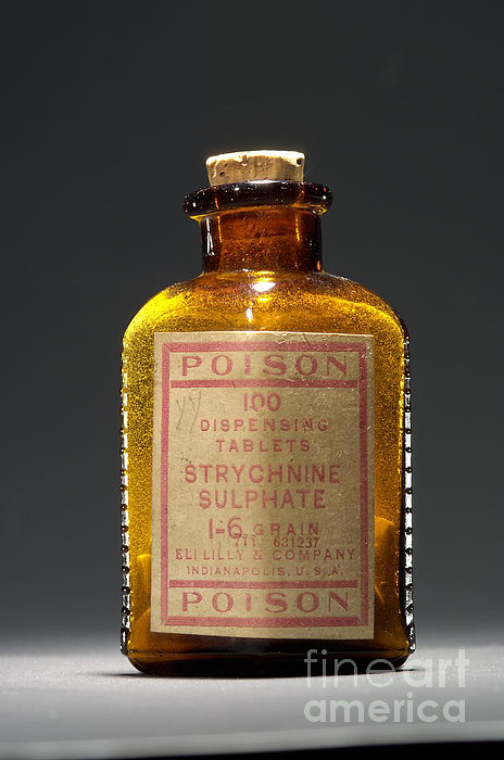 poison-strychnine-sulphate-