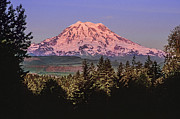 Mt Rainier Sunset Glow Photograph by Kelley King