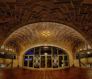 Oyster Bar Photograph by Susan Candelario