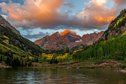 Sunrise at Maroon Bells Photograph by Jeff Stoddart
