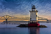 Tarrytown Light Photograph by Susan Candelario