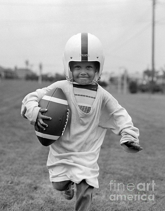 all the football helmets NFL Helmet Standings Tracker