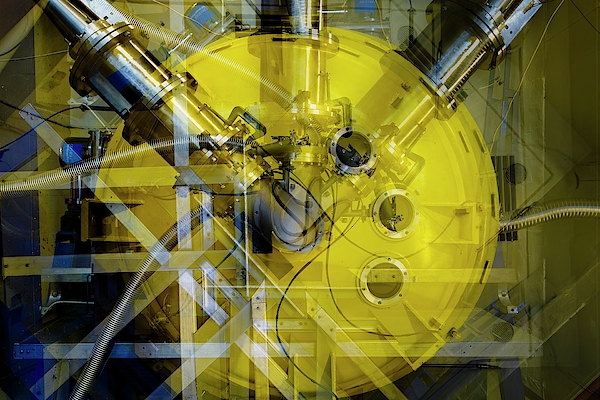Vacuum Chamber Greeting Card by Arcady Zakharov / Science Photo Library