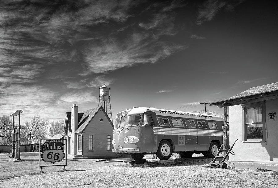 Vintage Bus on Route 66 Photograph - Bob Wills and the Texas Playboys Tour Bus Turkey TX by Mary Lee Dereske