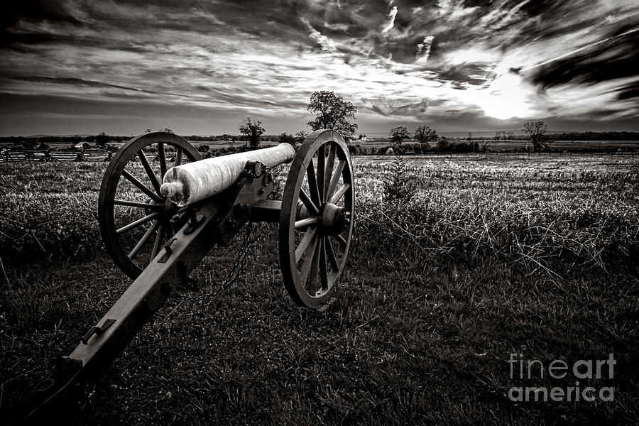 Historic Cannon at Sunset Photograph - Farewell to Gettysburg by Olivier Le Queinec