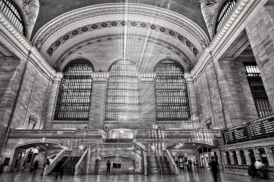 Grand Central Station Sunbeams Photograph - Grand Central Terminal Station by Susan Candelario