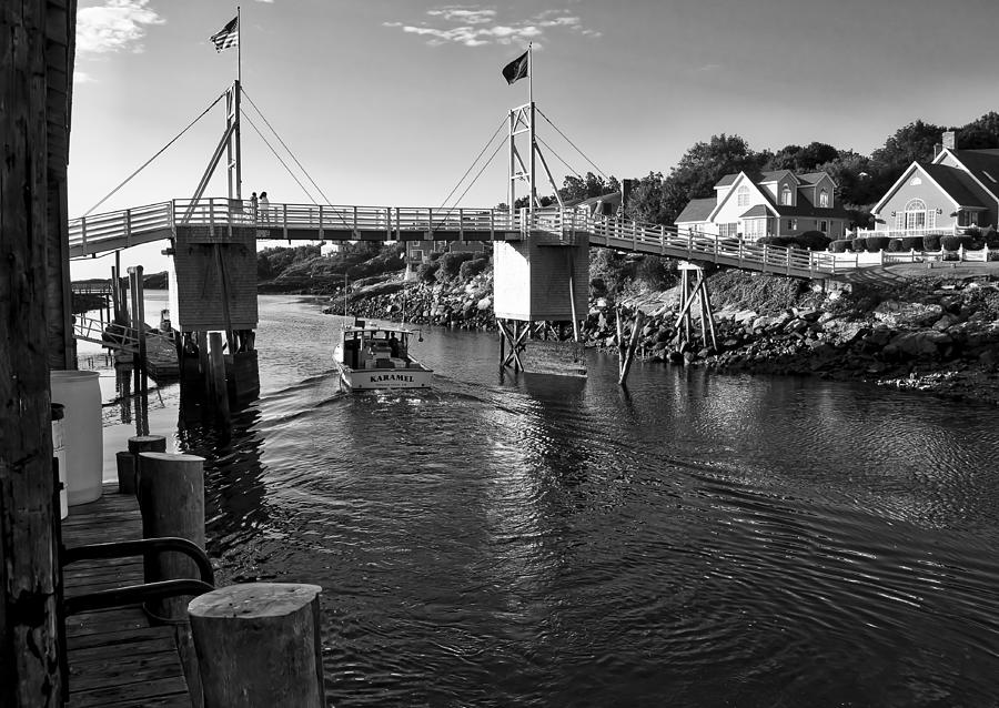 Heading to Sea - Perkins Cove - Maine Photograph by Steven Ralser