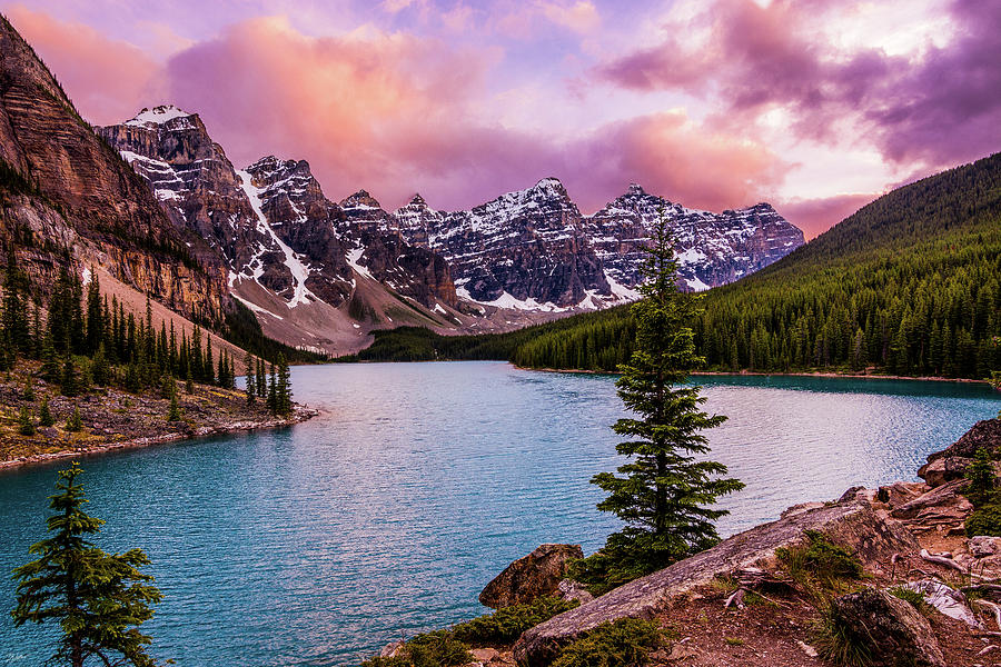 Moraine Lake Sunset Photograph by Russell Wells