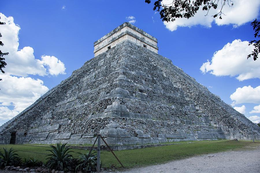 Mysterious Chichen Itza Photograph by Robert Grac