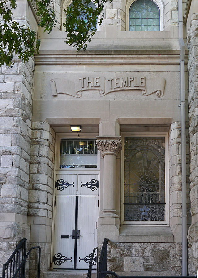 Philadelphia - The Temple Photograph by Richard Reeve