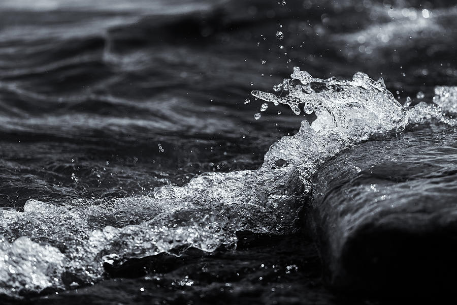 Waves splashing on rock Photograph by Al Poullis