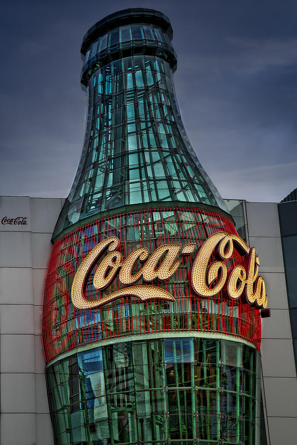 Coca-Cola Bottle Building Photograph - World Of Coca Cola by Susan Candelario