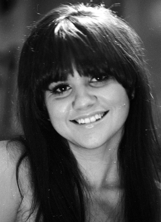 Photo Of Linda Ronstadt #1 by Michael Ochs Archives