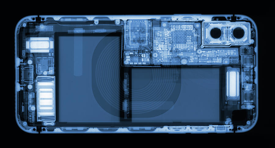 アイホンX-RAY X-ray Of Iphone X Cell Phone Camera #1 by Ted M. Kinsman
