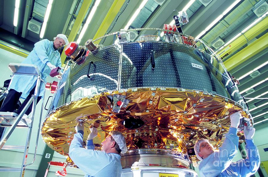 Satellite Buildcon Cluster Satellite Construction #2 by Patrick Landmann / Science Photo ...