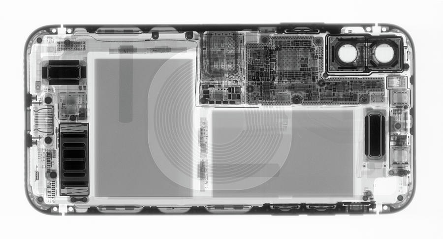 アイホンX-RAY X-ray Of Iphone X Cell Phone Camera #1 by Ted M. Kinsman