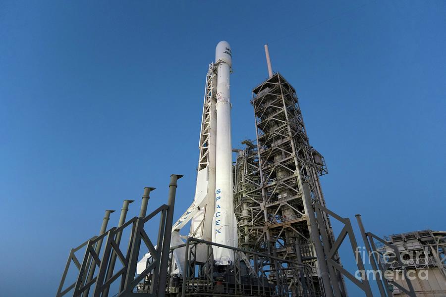 First Spacex Rocket Reuse #3 by Spacex / Science Photo Library