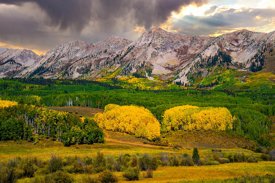 A Country View by Mike He