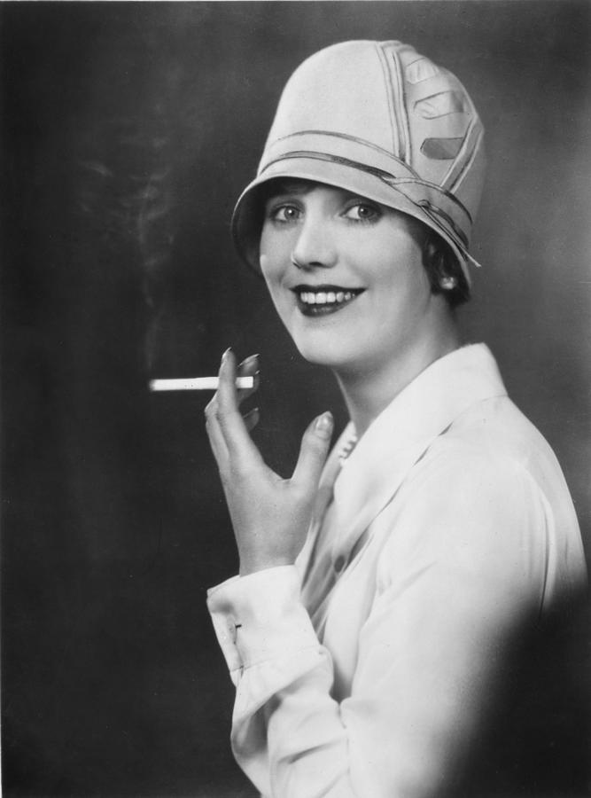sweet caporal cigarette This vintage image showcases a pack of Sweet Caporal cigarettes. Popular in  the early 20th century, Sweet Caporal was known for its advertising  campaigns and was a significant brand during that period