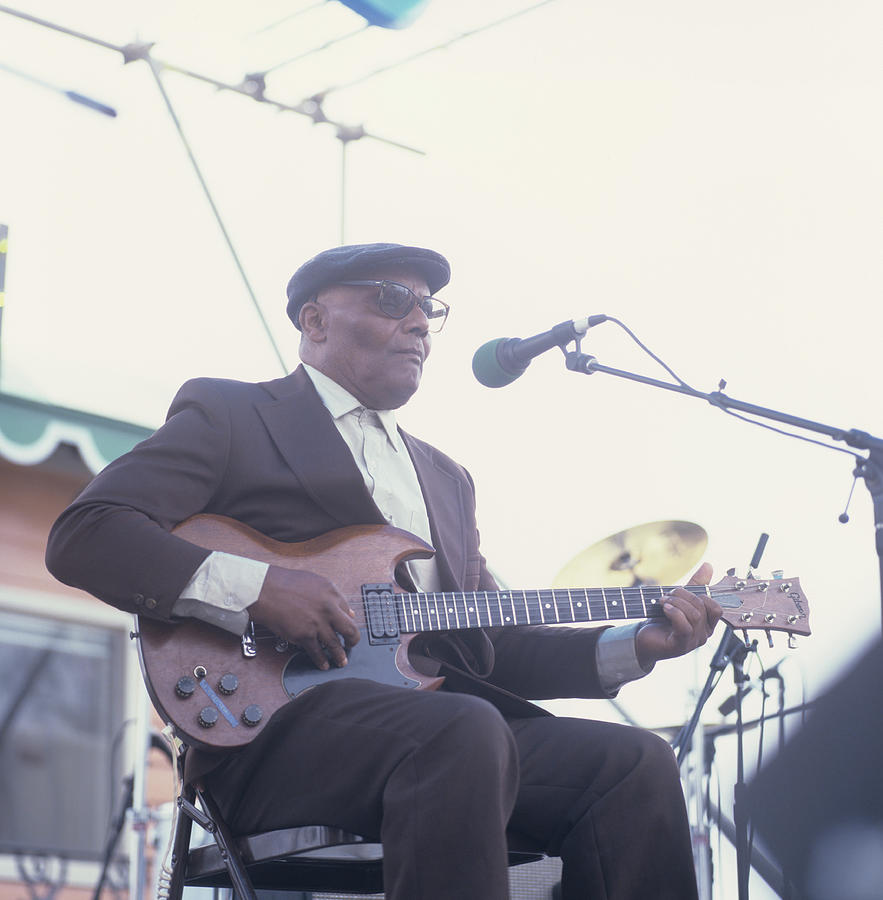 Big Boy Henry Performs On Stage Photograph by David Redfern