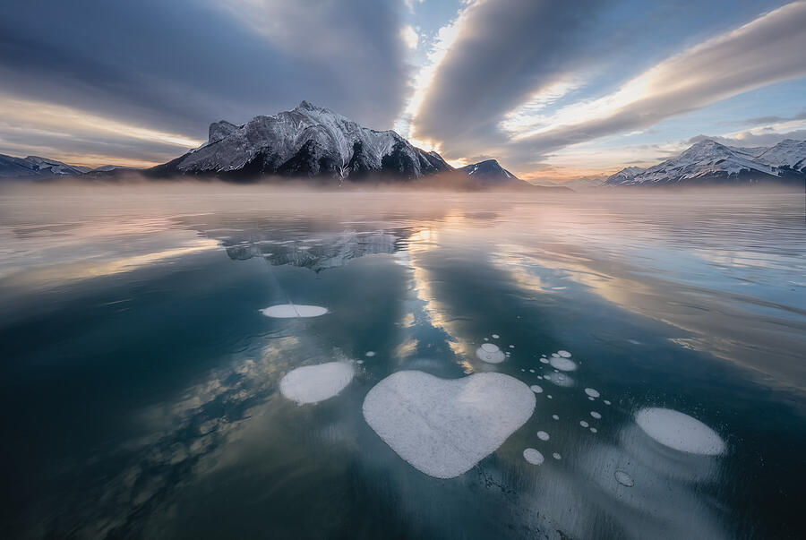 Cloud Of Ice Lake by Yongnan Li