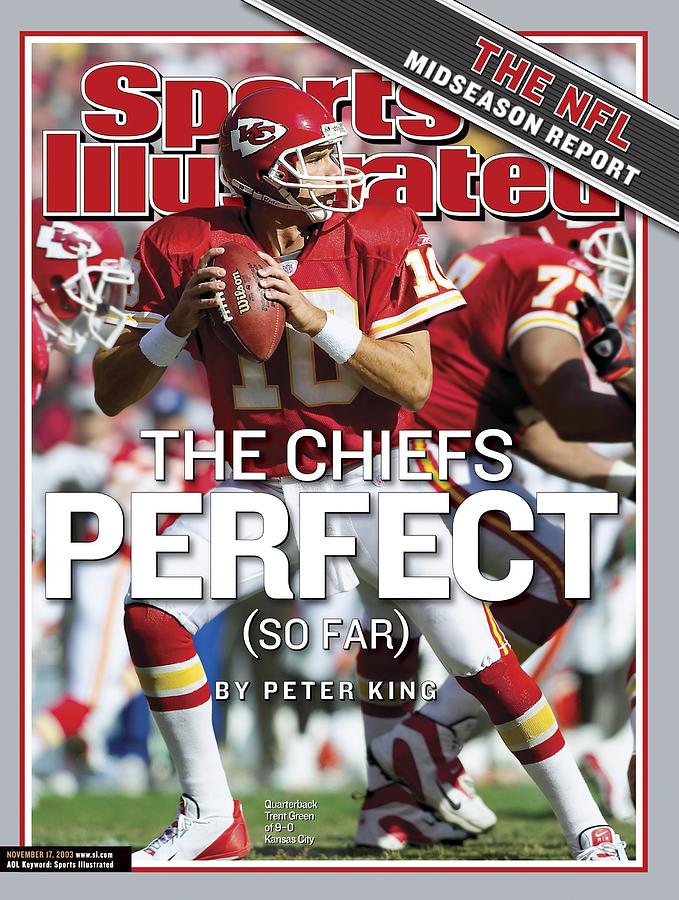 Kansas City Chiefs Quarterback in Action Photograph - Kansas City Chiefs Qb Trent Green... Sports Illustrated Cover by Sports Illustrated