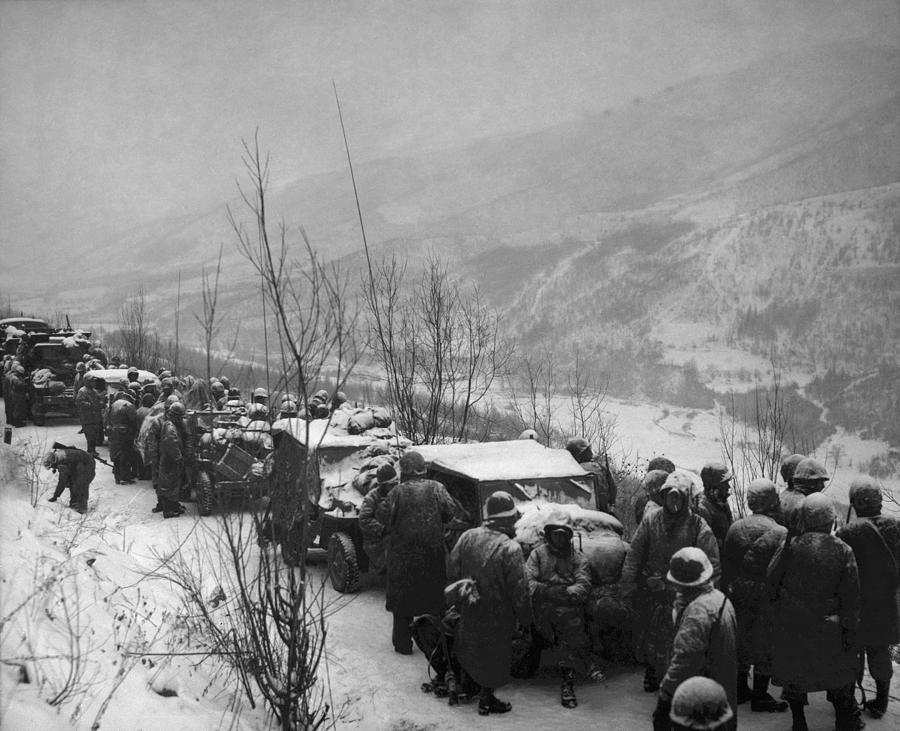 Korean War - Marines, 1950 by United States Marine Corps