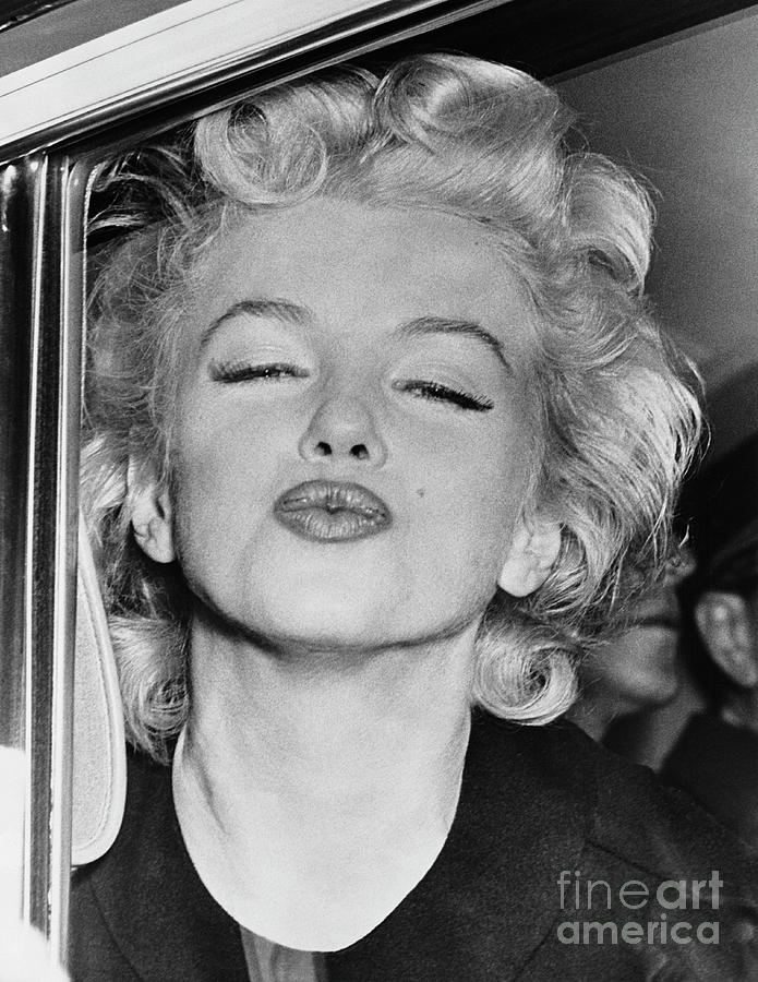 Marilyn Monroe Puckering Lips by Bettmann