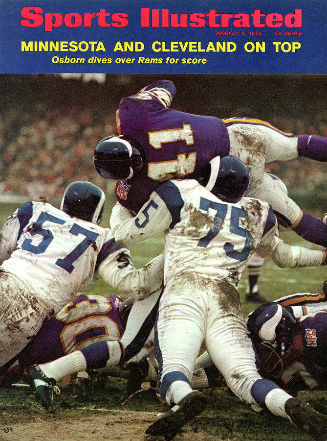 Minnesota Vikings Dave Osborn, 1969 Nfl Conference Sports Illustrated Cover  by Sports Illustrated