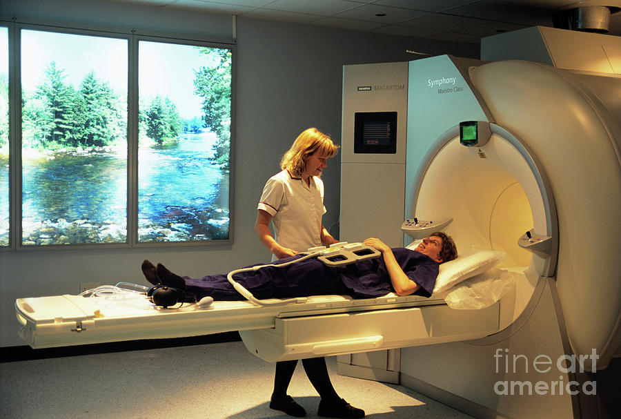 Mri Scanner by John Cole / Science Photo Library