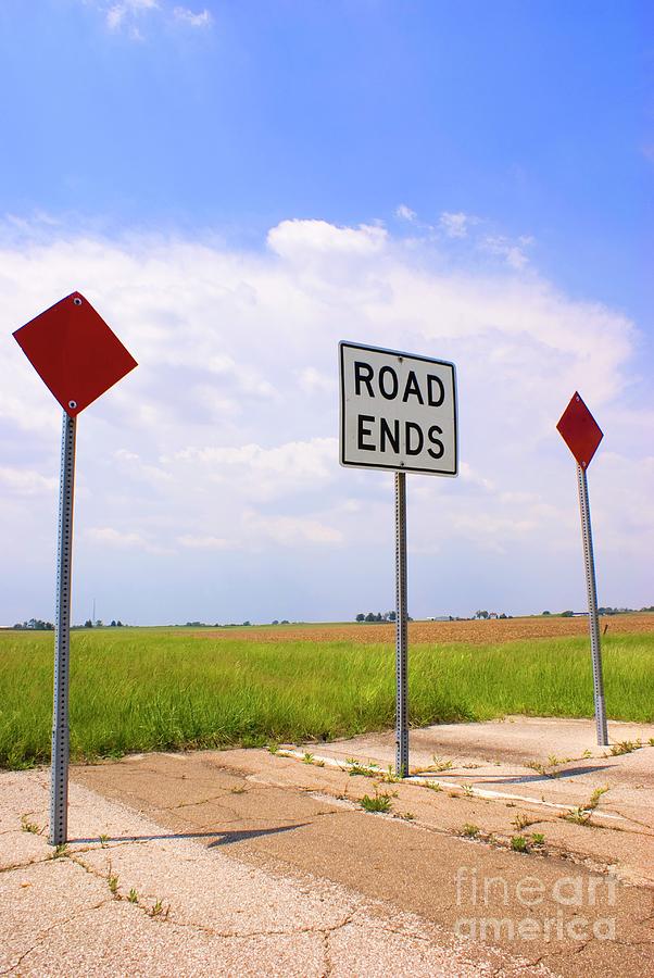 Road Ends Sign by Mark Williamson / Science Photo Library