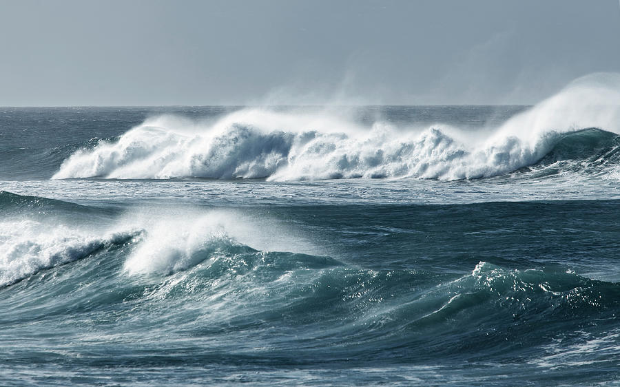 Rolling Waves by Dan prat