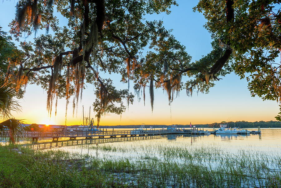 Sunset Over Skull Creek Digital Art - Skull Creek, Hilton Head, South Carolina by Werner Bertsch