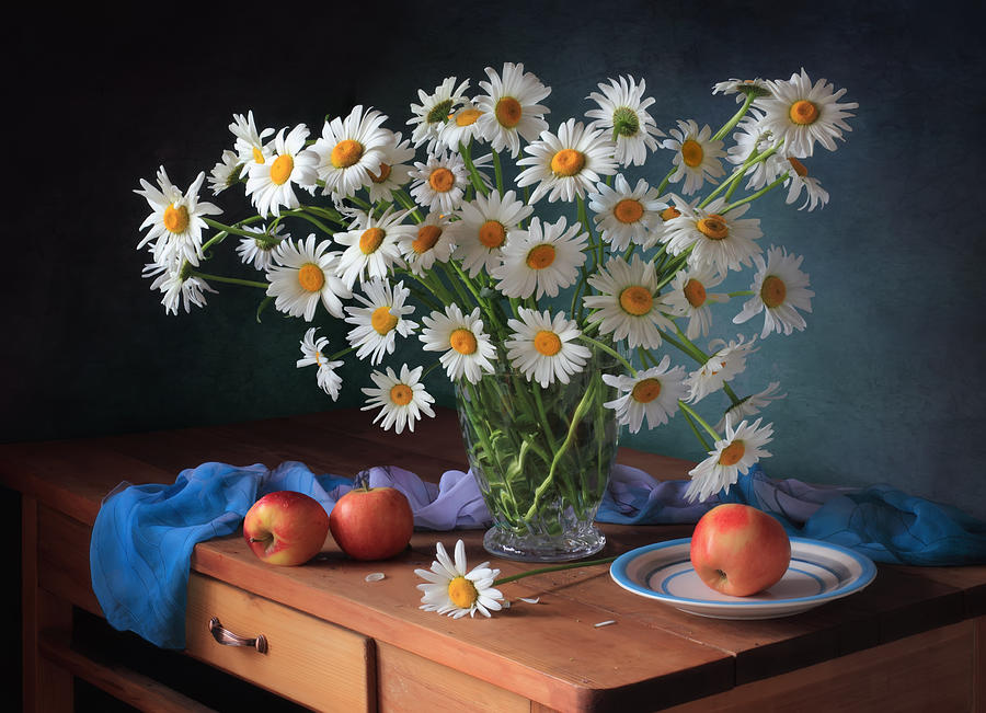 Still Life With A Bouquet Of Daisies by Tatyana Skorokhod