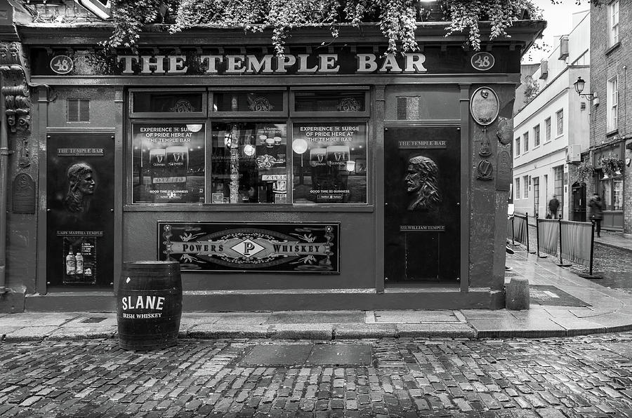 Temple Bar Dublin Photograph by Georgia Clare