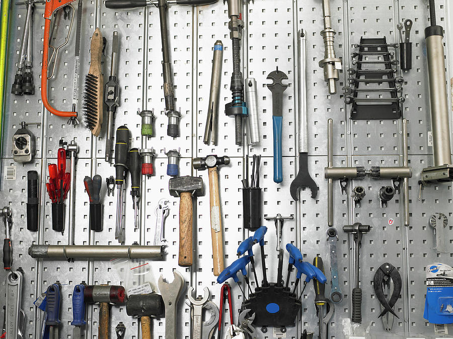Choose the Right Wall Storage System