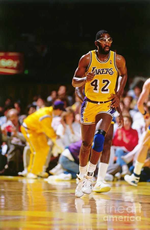 JAMES WORTHY　バスケットボール　NBA JAMES WORTHY 1996 Topps NBA Stars Basketball # 150 Los Angeles