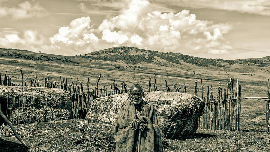 Maasai Chief Tanzania 4172 Photograph by Neptune Images