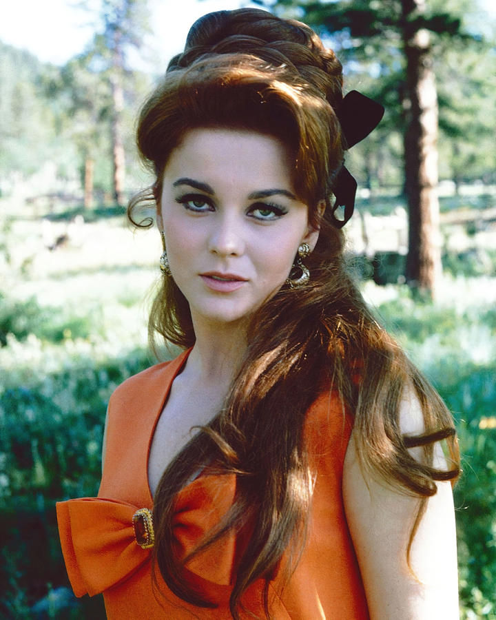 ANN-MARGRET in STAGECOACH -1966-, directed by GORDON DOUGLAS. by Album
