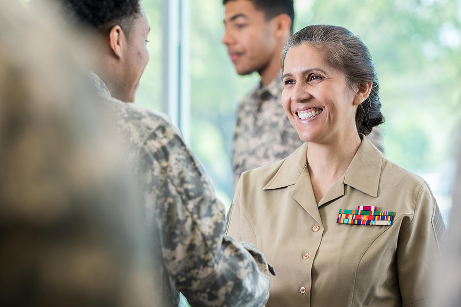 Army Officer Greets New Recruit Sdi Productions