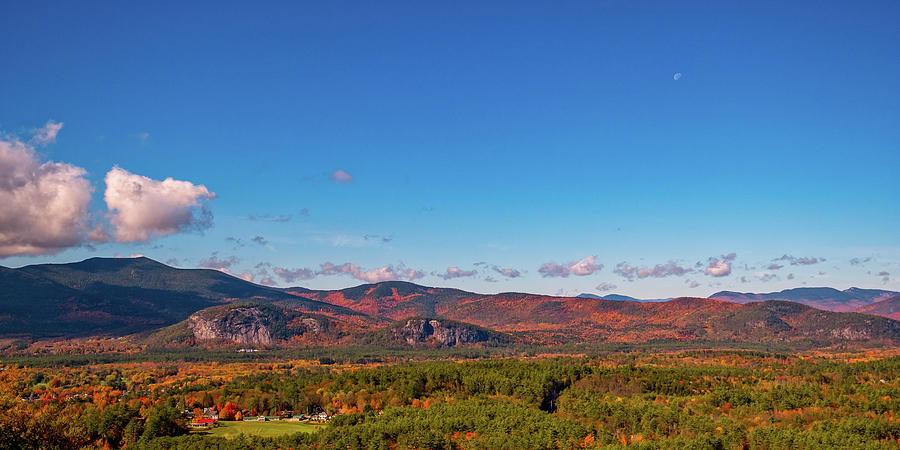 Aurumn Over Conway. Photograph by Jeff Sinon